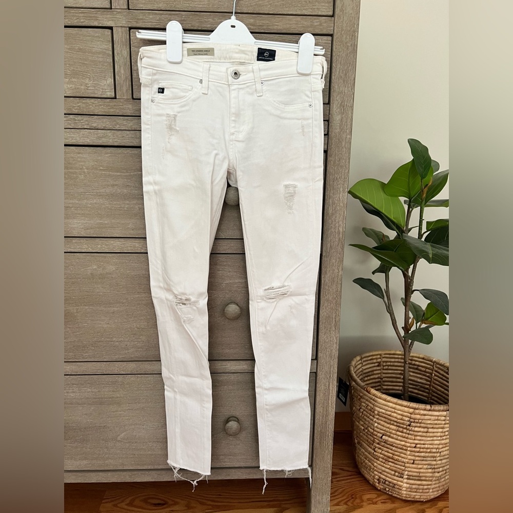 AG Adriano Goldschmied Super Skinny Ankle Distressed Legging Jeans